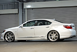 Lexus LS600